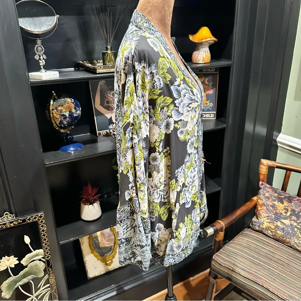 Free People Wildflower Chiffon Zip Kimono – Size XS/S (Oversized Fit)